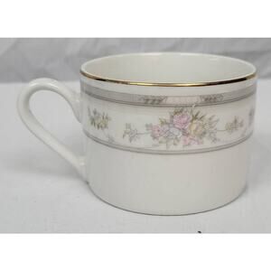 Farberware Fine China Southampton 1992 223K China Mug Pink Rose Floral Paint